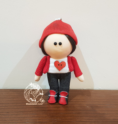 جاسوئیچی پسر مو مشکی مدل عشق