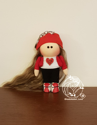 جاسوئیچی عروسک روسی دختر با موی حالتدار فوق العاده زیبا