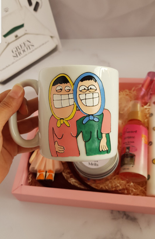 ماگ با طرح کار شده با ویترای طرح بامزه رفیقانه