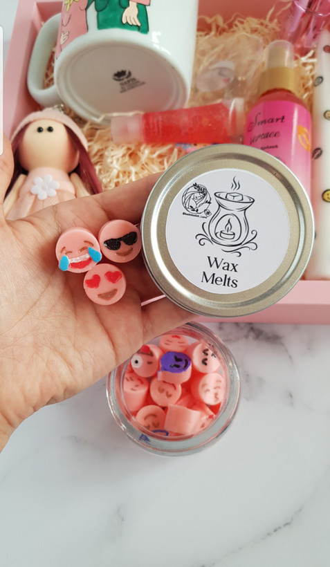 وکس ملت طرح ایموجی با بوی قهوه