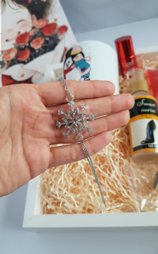 گردنبند رزینی دستساز دونه برفی